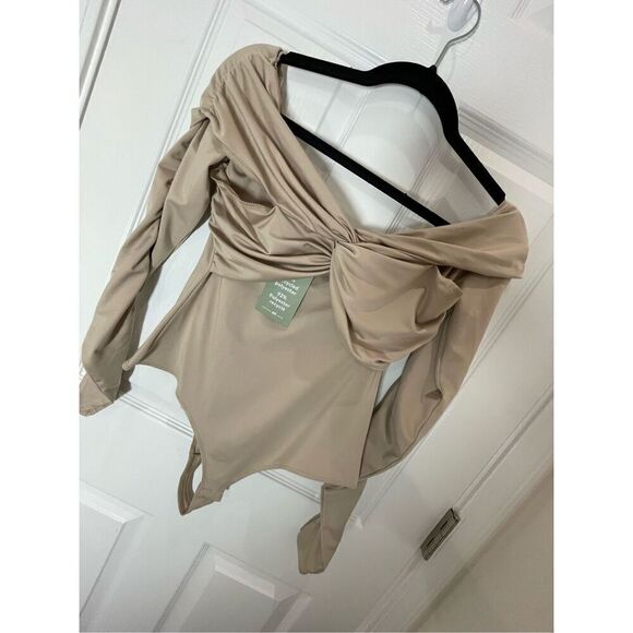 H&M women’s tan body suit medium NWT - Picture 1 of 5